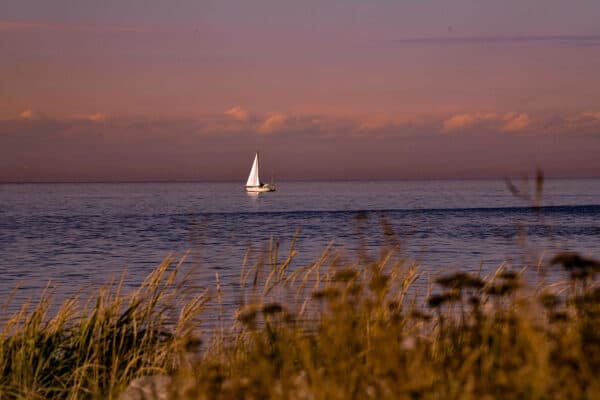 Matane - Un voilier sur le fleuve Saint-Laurent