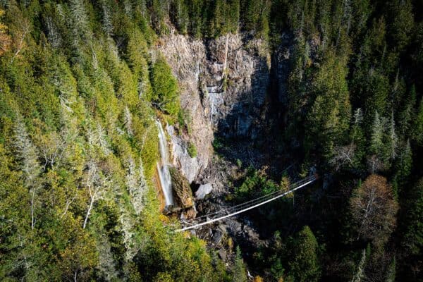 Matapedia - Le pont suspendu des chutes à Philomène