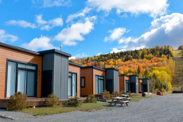 Les Basques - Les 33 chalets du Parc du Mont-Saint-Mathieu-de-Rioux